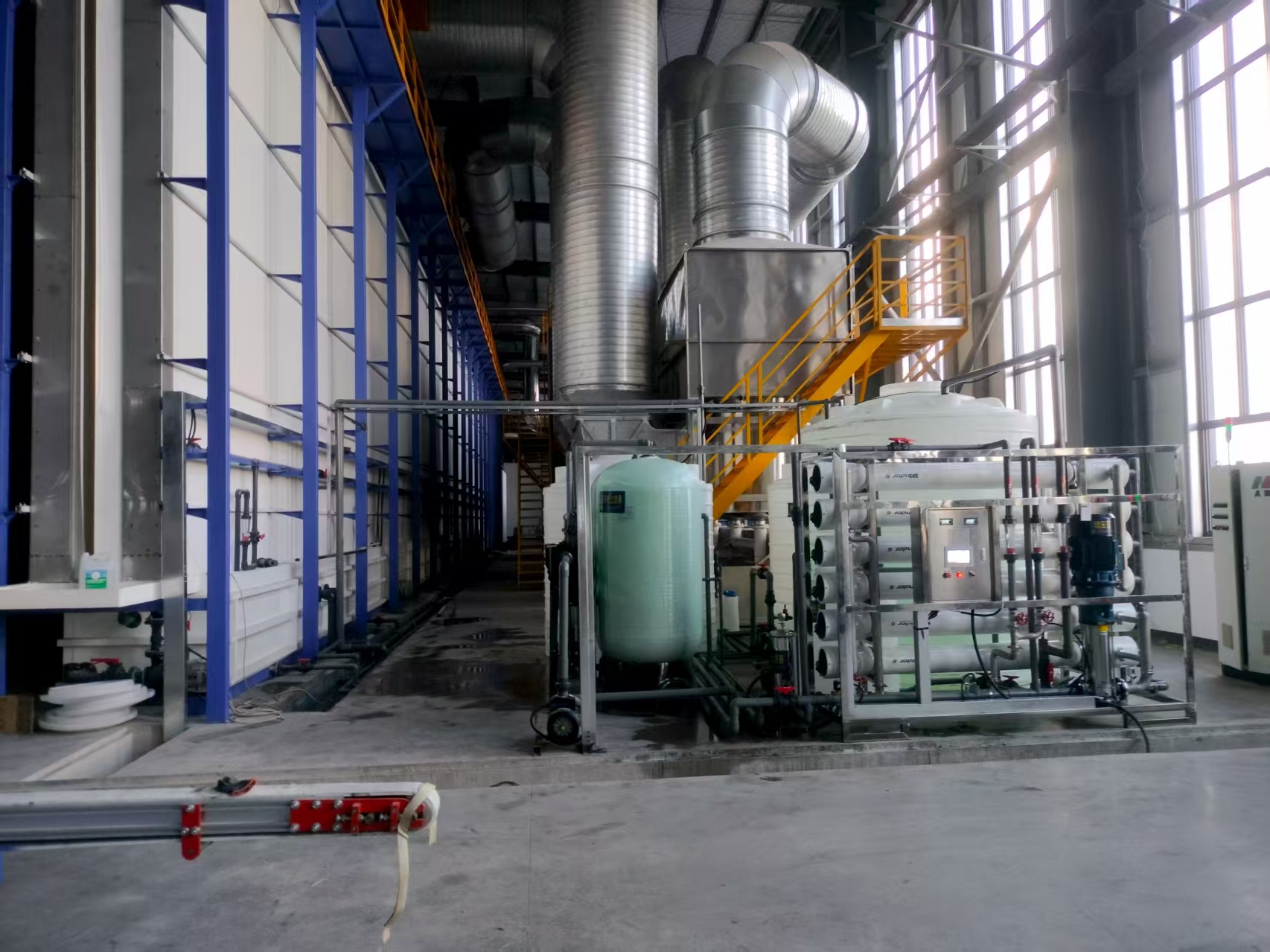 湖州铝业公司(图2) 2a02614d618d223006f52c23cc12fdd7.jpg