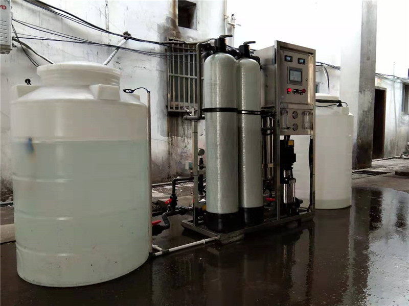 力同化工(无锡)有限公司0.5吨纯水设备(图2) 力同化工(无锡)有限公司0.5吨纯水设备2.jpg