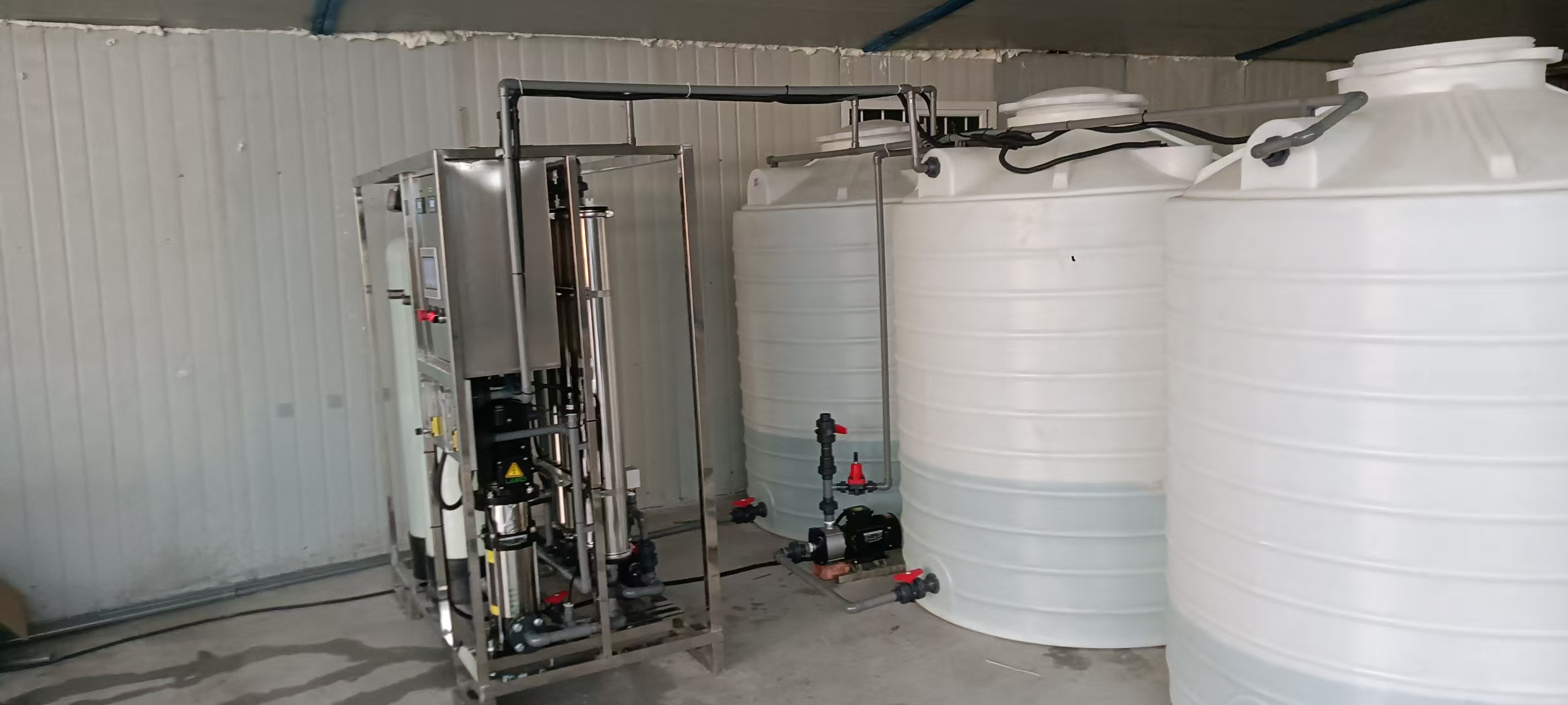 镇江1吨纯水设备(图2) 2026.1.14-镇江1吨纯水安装.jpg