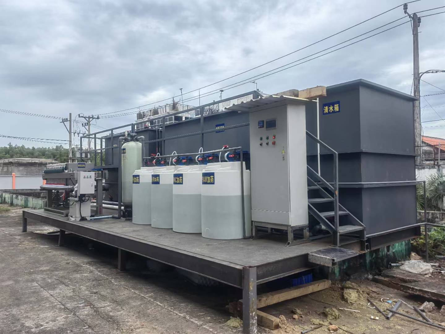 如何选择适合涂装行业的水处理设备?(图1) 1.jpg